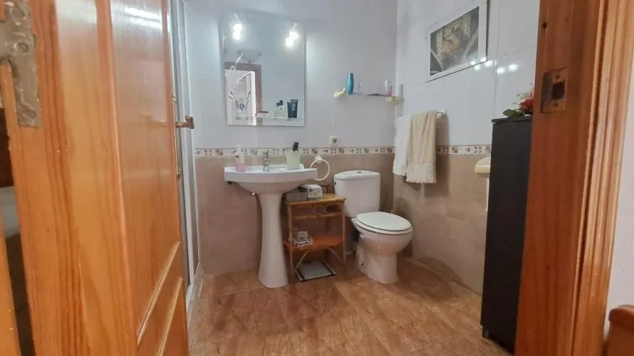 2 bedrooms bungalow for sale, Torrevieja, Spain No. 405 № 5