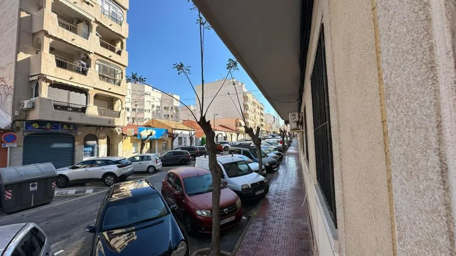 2 bedrooms land plot for sale, Torrevieja, Spain No. 463 № 3