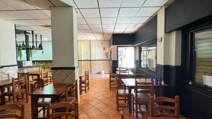 159m² commercial property for sale, Torrevieja, Spain No. 384 № 22