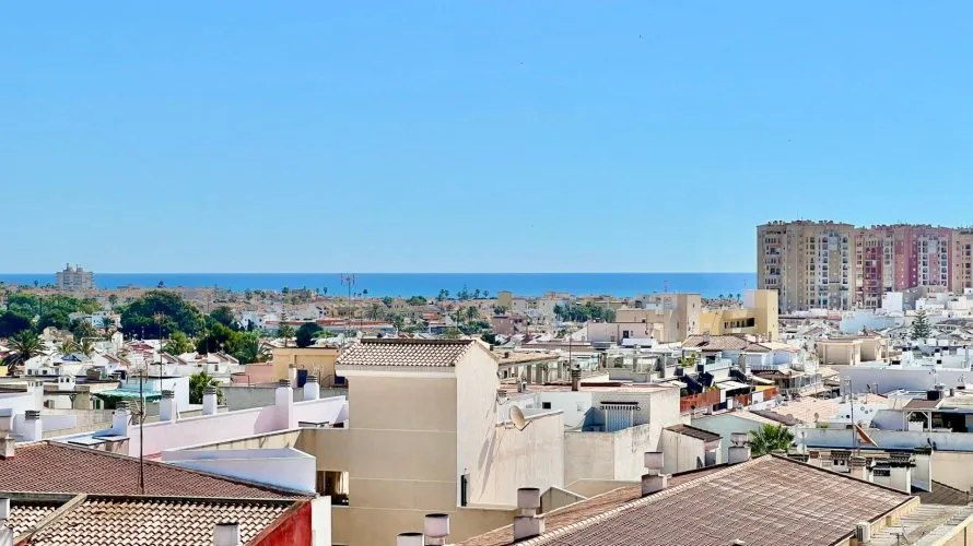 1 bedroom penthouse for sale, Torrevieja, Spain No. 499 № 2