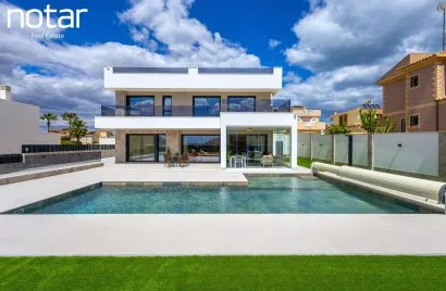 234m² villa for sale, Torrevieja, Spain No. 368