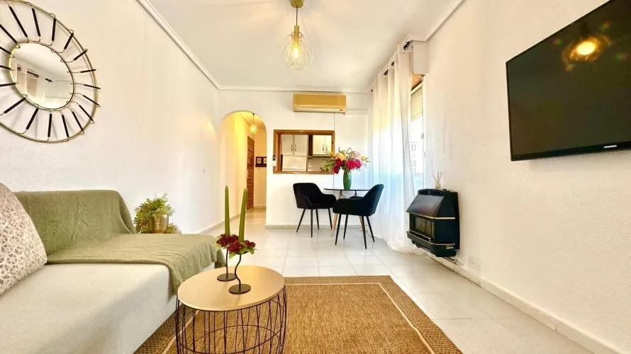 1 bedroom apartment for sale, Torrevieja, Spain No. 471 № 6