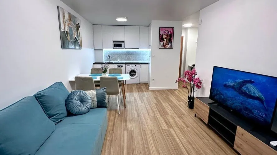 2 bedrooms apartment for sale, Torrevieja, Spain No. 487 № 1