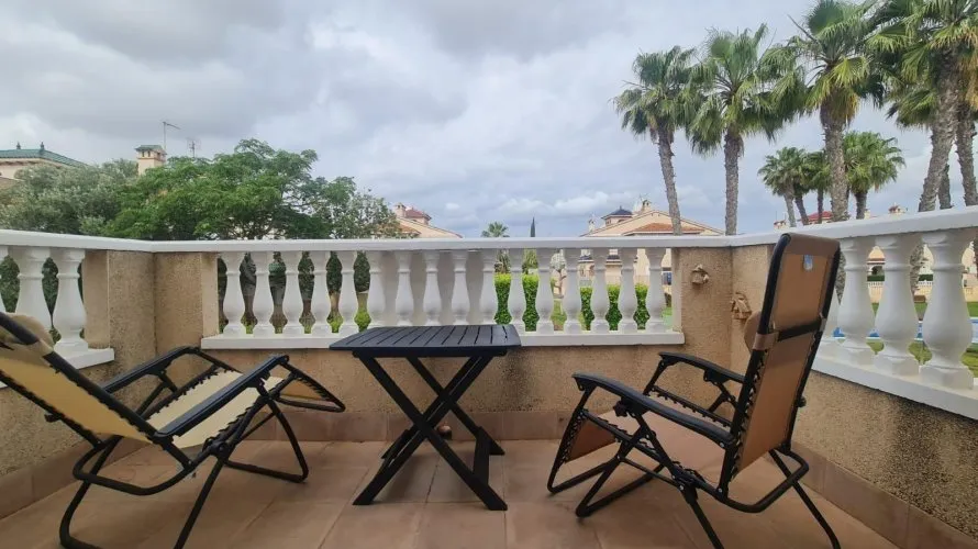 58m² bungalow for sale, Torrevieja, Spain No. 385 № 12