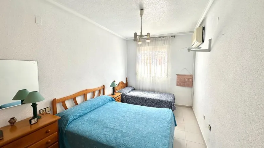 2 bedrooms penthouse for sale, Torrevieja, Spain No. 482 № 15