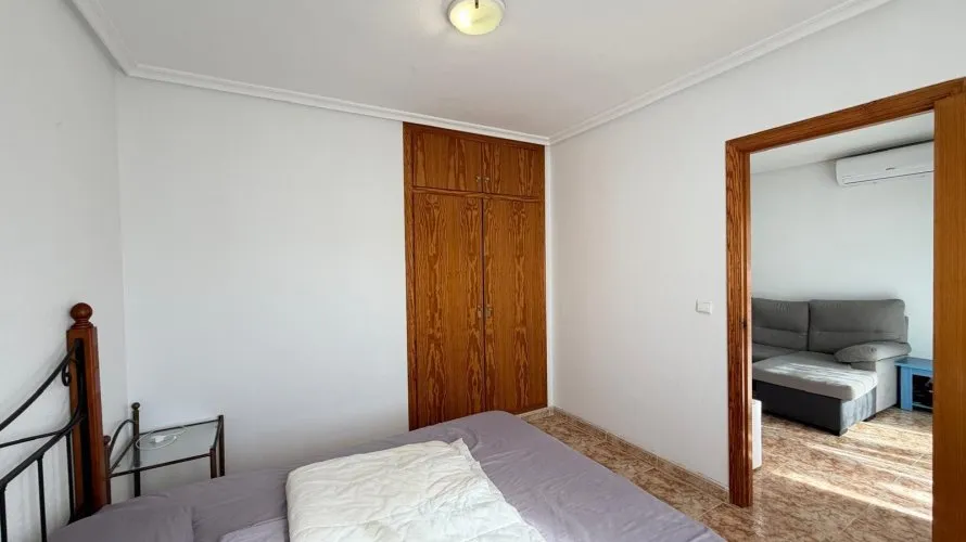 2 bedrooms apartment for sale, Torrevieja, Spain No. 435 № 7
