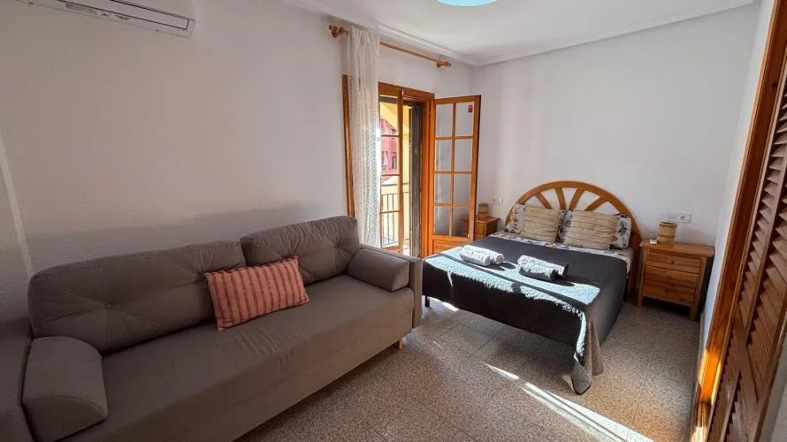 1 bedroom apartment for sale, Torrevieja, Spain No. 331 № 17