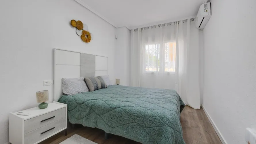 54m² apartment for sale, Torrevieja, Spain No. 429 № 15