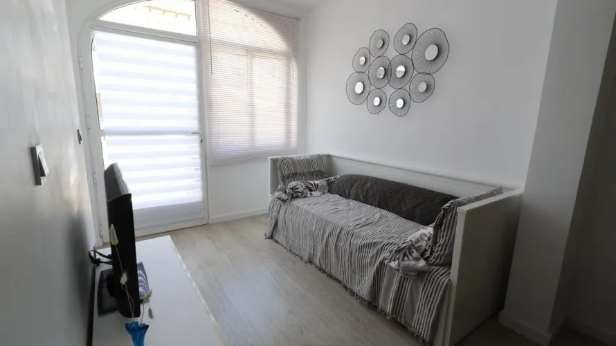 1 bedroom bungalow for sale, Torrevieja, Spain No. 514 № 10