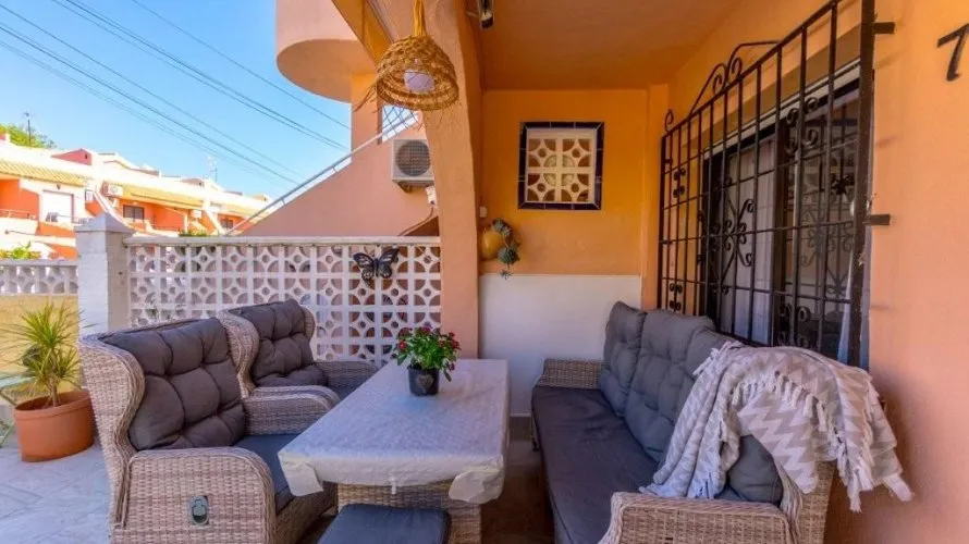 1 bedroom bungalow for sale, Torrevieja, Spain No. 496 № 13