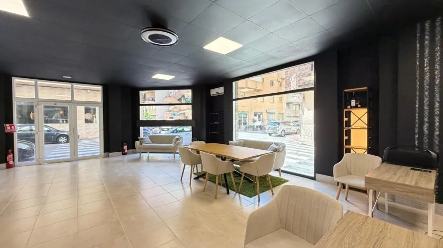 121m² commercial property for sale, Torrevieja, Spain No. 517 № 20