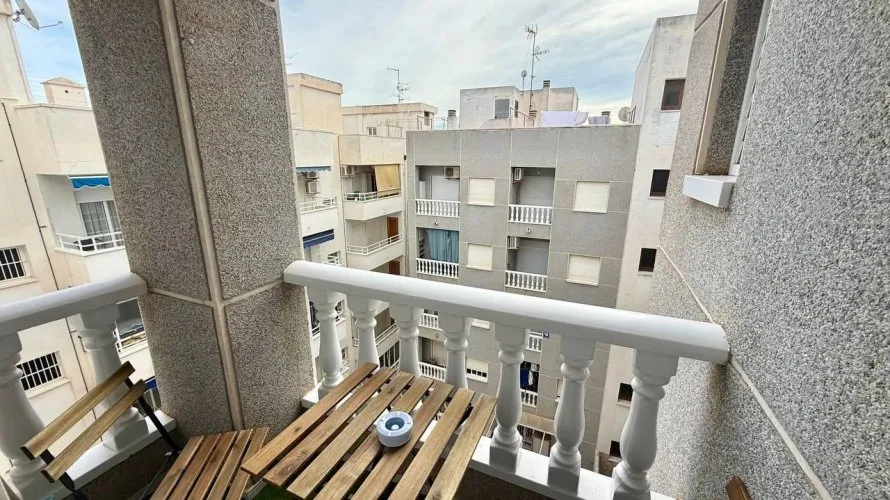 1 bedroom apartment for sale, Torrevieja, Spain No. 444 № 3