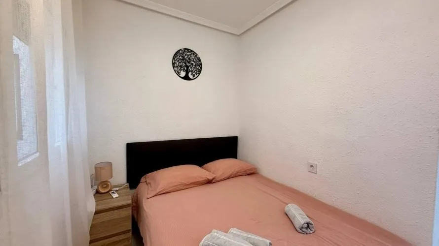 2 bedrooms apartment for sale, Torrevieja, Spain No. 410 № 13
