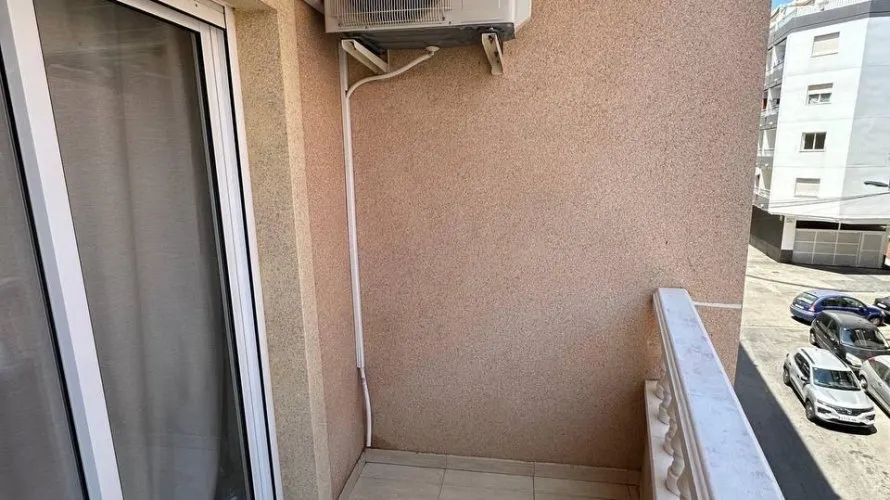2 bedrooms apartment for sale, Torrevieja, Spain No. 525 № 2