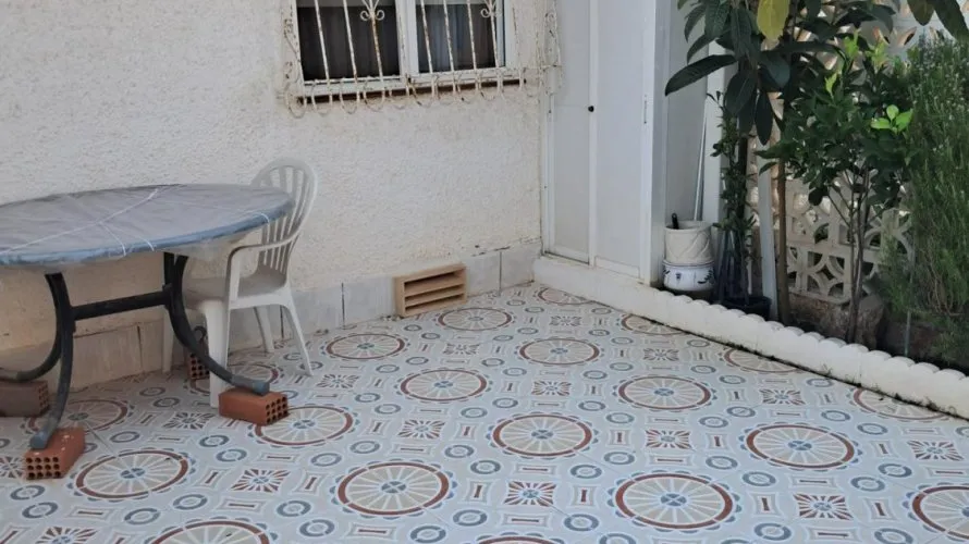 2 bedrooms bungalow for sale, Torrevieja, Spain No. 405 № 10