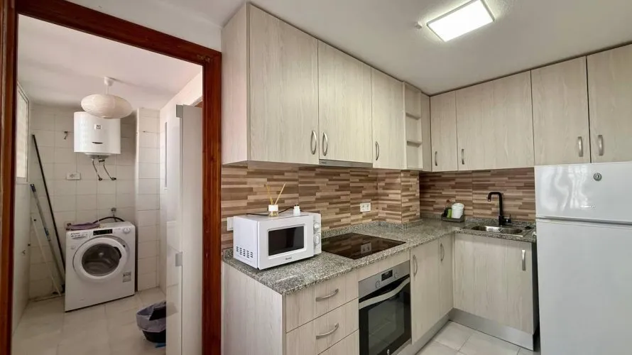 2 bedrooms apartment for sale, Torrevieja, Spain No. 495 № 8