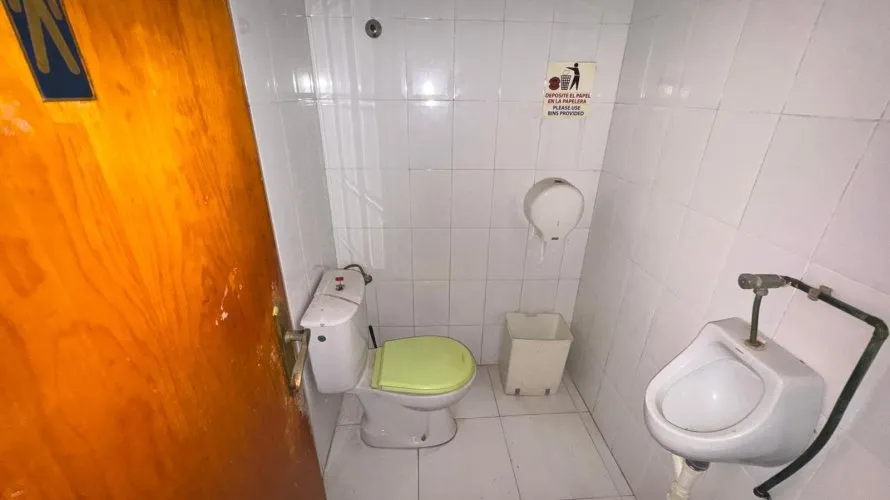 150m² commercial property for sale, Torrevieja, Spain No. 378 № 11