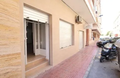 1 bedroom commercial property for sale, Torrevieja, Spain No. 527