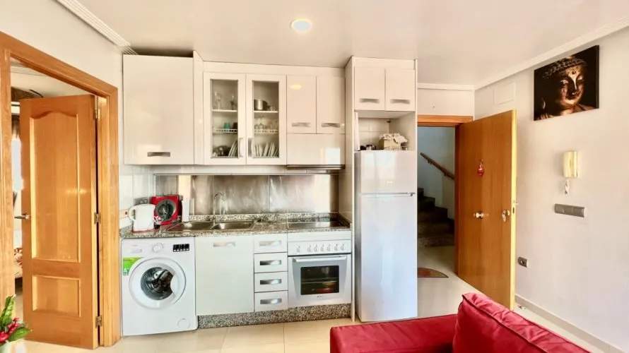 2 bedrooms penthouse for sale, Torrevieja, Spain No. 397 № 11