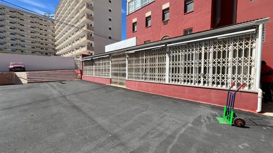 300m² commercial property for sale, Torrevieja, Spain No. 373 № 15