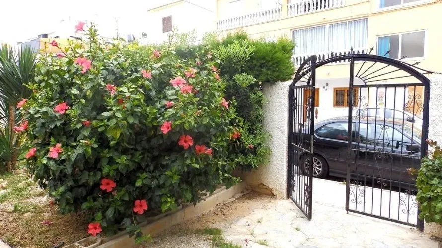 51m² apartment for sale, Torrevieja, Spain No. 411 № 2