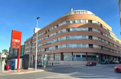 2 bedrooms apartment for sale, Torrevieja, Spain No. 492