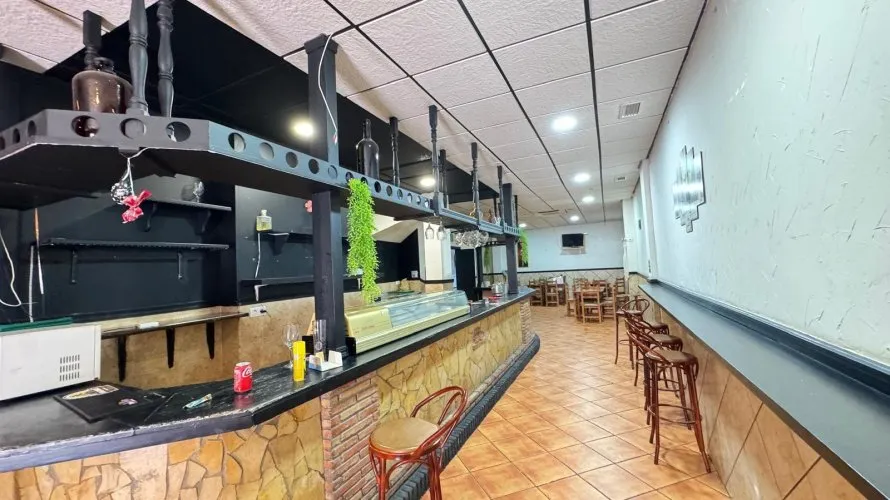 159m² commercial property for sale, Torrevieja, Spain No. 384 № 14