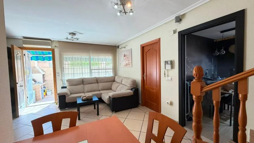 3 bedrooms house for sale, Torrevieja, Spain No. 360 № 8
