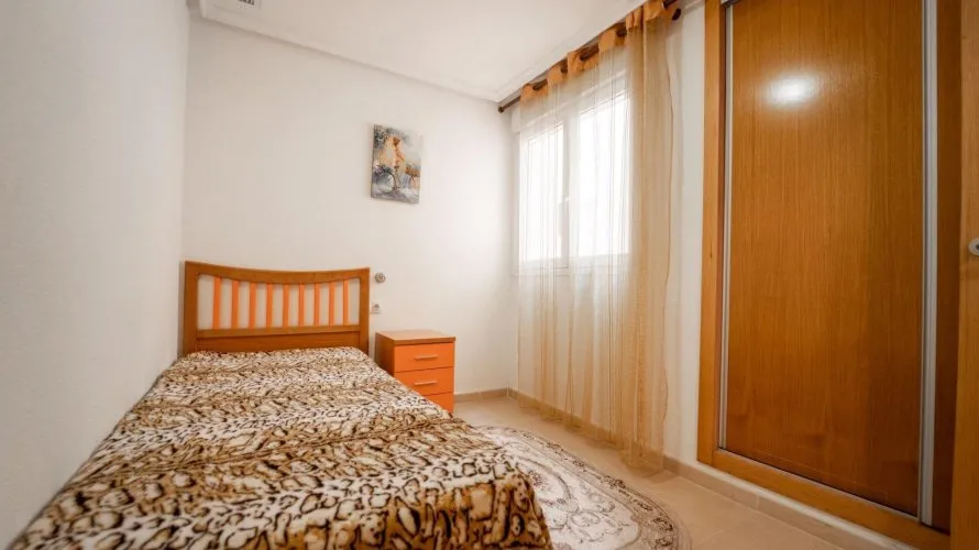 2 bedrooms apartment for sale, Torrevieja, Spain No. 394 № 8