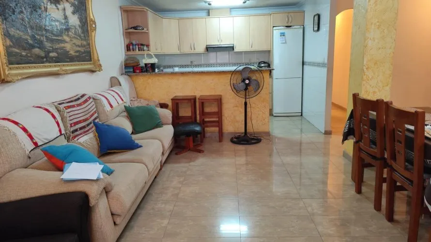 4 bedrooms apartment for sale, Torrevieja, Spain No. 379 № 15