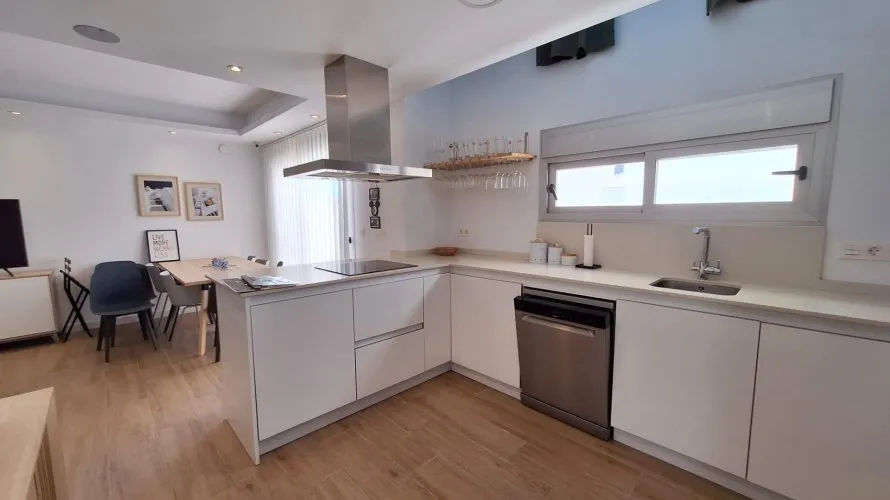 3 bedrooms apartment for sale, Torrevieja, Spain No. 332 № 19