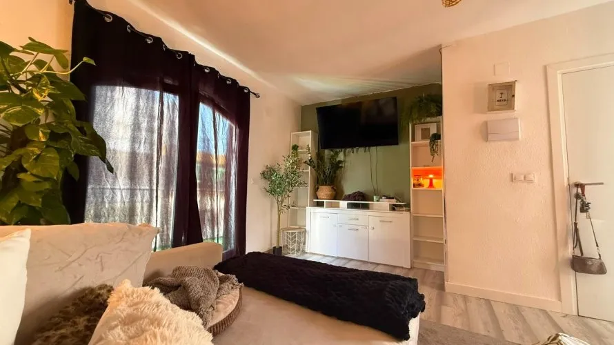 2 bedrooms bungalow for sale, Torrevieja, Spain No. 550 № 4