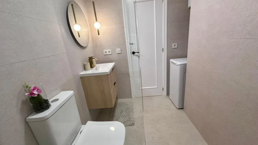 2 bedrooms apartment for sale, Torrevieja, Spain No. 362 № 7