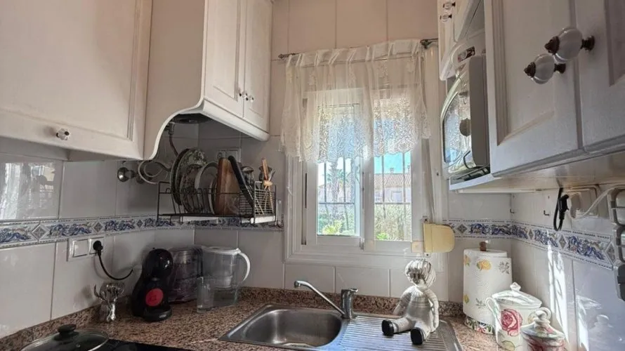 2 bedrooms house for sale, Torrevieja, Spain No. 432 № 14