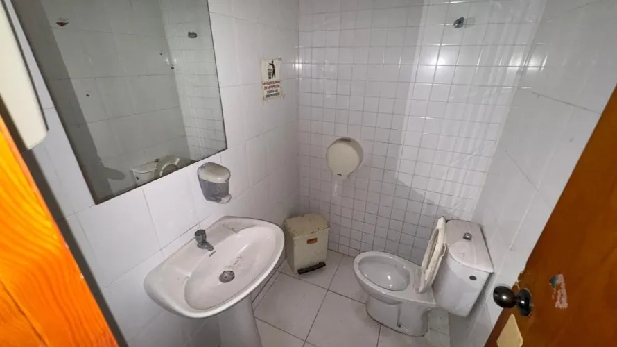 150m² commercial property for sale, Torrevieja, Spain No. 378 № 12