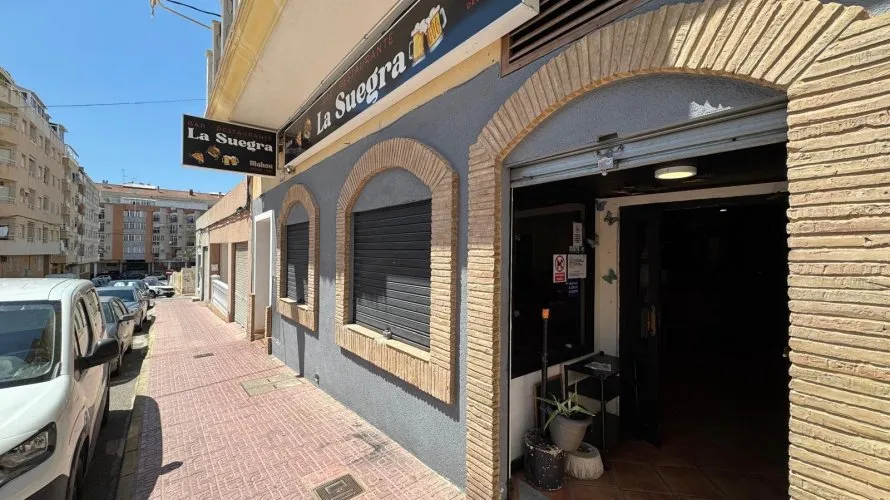 159m² commercial property for sale, Torrevieja, Spain No. 384 № 24