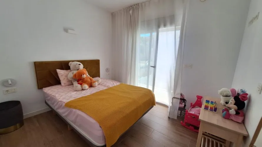 3 bedrooms apartment for sale, Torrevieja, Spain No. 332 № 2