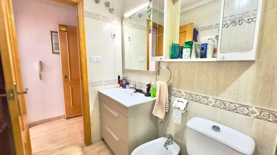 1 bedroom apartment for sale, Torrevieja, Spain No. 507 № 12