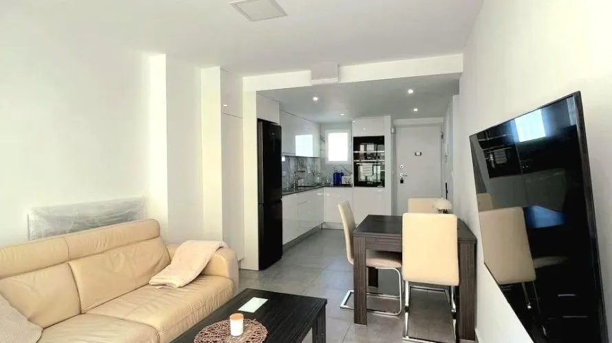 2 bedrooms apartment for sale, Torrevieja, Spain No. 461 № 2