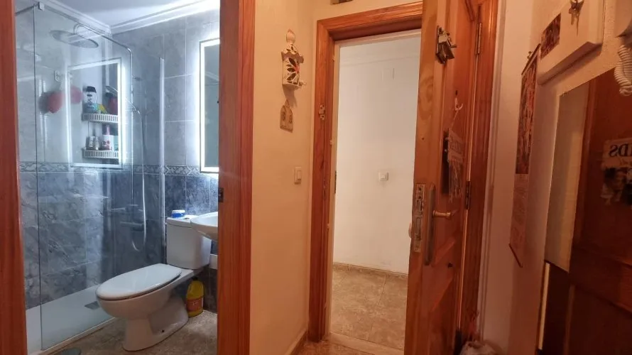 2 bedrooms apartment for sale, Torrevieja, Spain No. 413 № 15