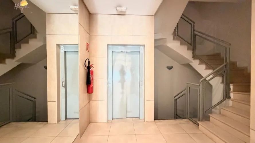 1 bedroom apartment for sale, Torrevieja, Spain No. 498 № 2