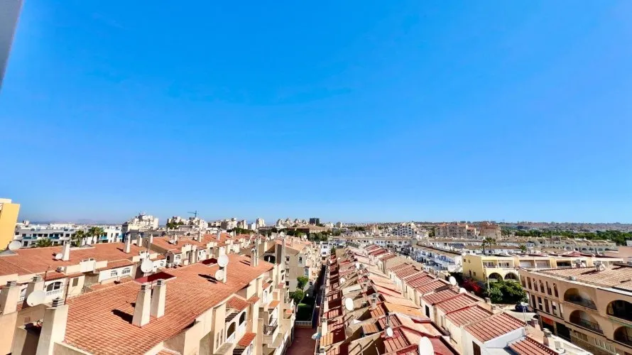 1 bedroom penthouse for sale, Torrevieja, Spain No. 499 № 6