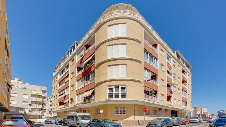 54m² apartment for sale, Torrevieja, Spain No. 429