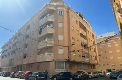 2 bedrooms apartment for sale, Torrevieja, Spain No. 525