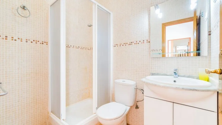 51m² apartment for sale, Torrevieja, Spain No. 411 № 9