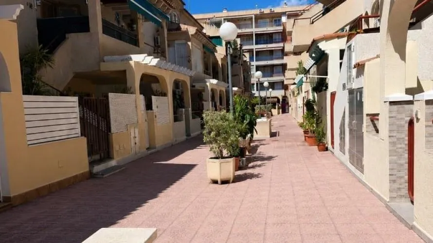 73m² apartment for sale, Torrevieja, Spain No. 504