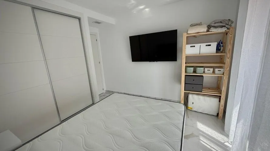 1 bedroom apartment for sale, Torrevieja, Spain No. 531 № 12