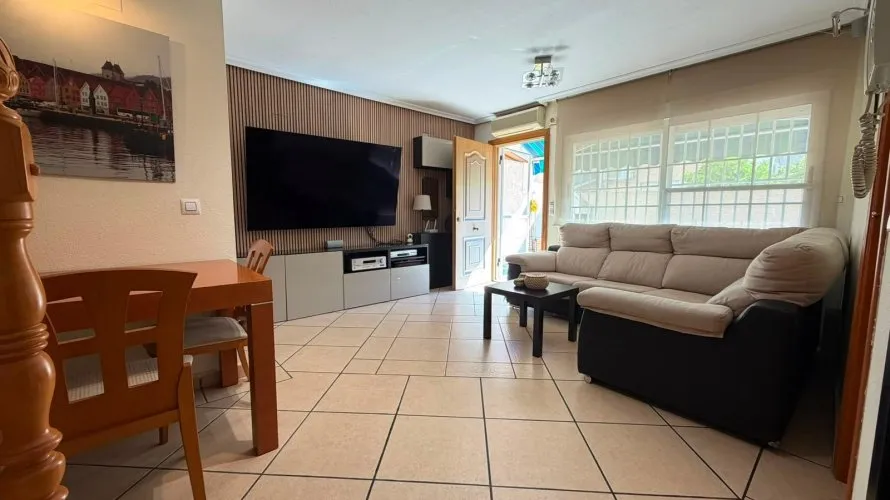 3 bedrooms house for sale, Torrevieja, Spain No. 360 № 9