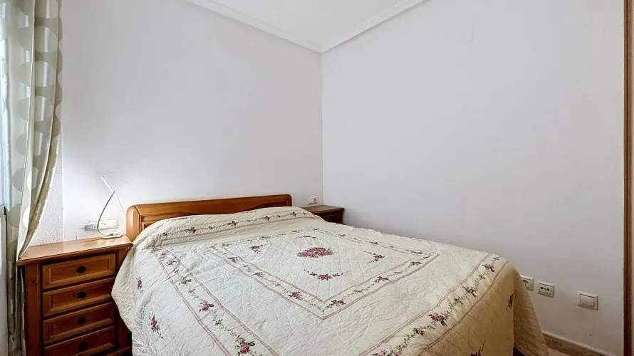 1 bedroom apartment for sale, Torrevieja, Spain No. 598 № 7