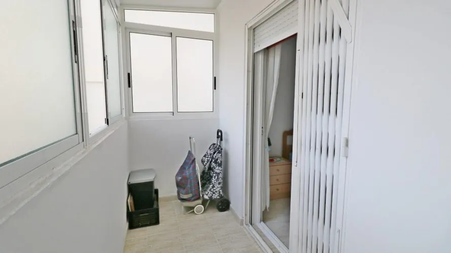 2 bedrooms apartment for sale, Torrevieja, Spain No. 618 № 11